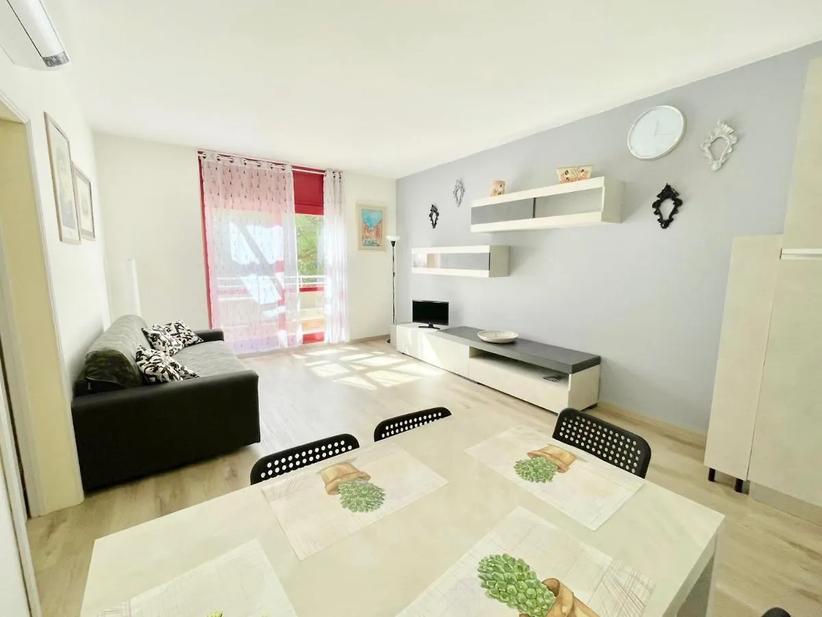 Premium Apartment Bilo C2 Marina Di Bibbona 0*,  Italy